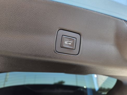 Used 2025 Chevrolet TrailBlazer RS w/ Convenience Package image 27