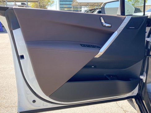 New 2026 BMW iX xDrive45 image 10