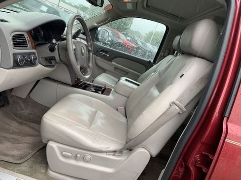 Used 2011 Chevrolet Tahoe LTZ AWD/4WD image 18