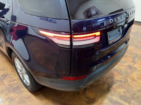 Used 2018 Land Rover Discovery SE image 44