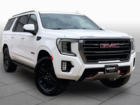 Used 2024 GMC Yukon XL AT4 w/ AT4 Premium Plus Package AWD/4WD image 4
