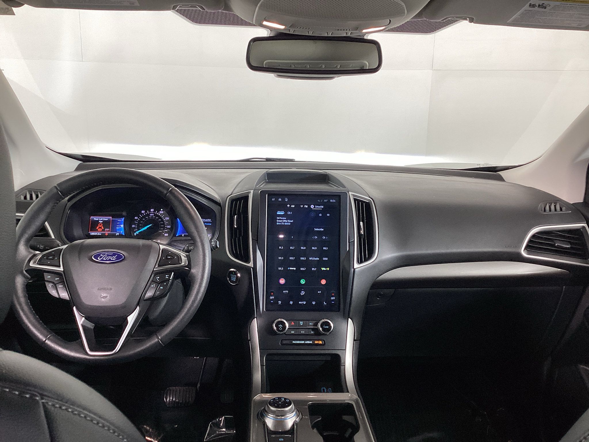 Used 2024 Ford Edge SEL w/ Convenience Package AWD/4WD image 16