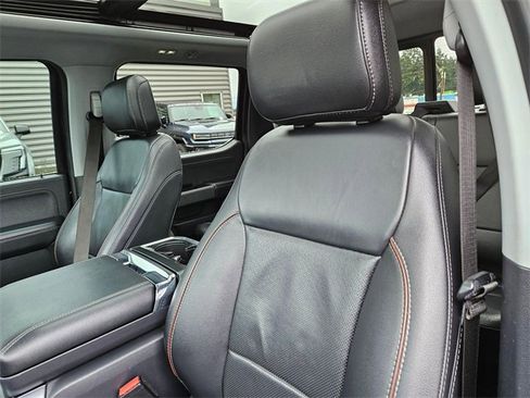 Used 2022 Ford F150 Lariat w/ Equipment Group 502A High image 14