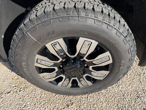 New 2026 GMC Sierra 2500 Denali w/ Denali Reserve Package image 10