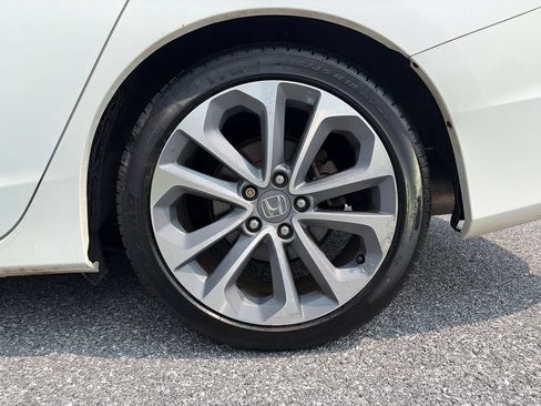Used 2014 Honda Accord Sport image 29