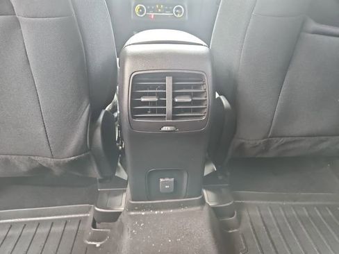 Used 2020 Ford Escape SE image 21