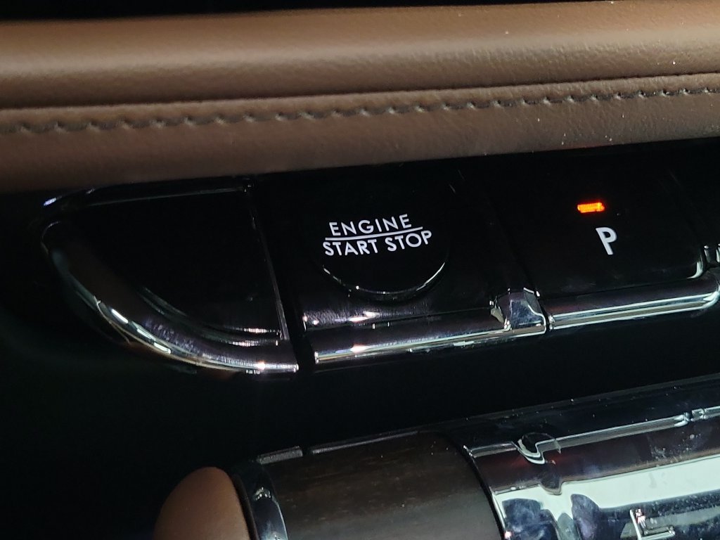 New 2027 Lincoln Aviator Reserve w/ Luxury Package RWD image 31