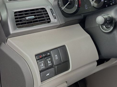 Used 2011 Honda Odyssey EX-L image 10