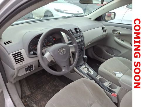 Used 2010 Toyota Corolla LE image 11