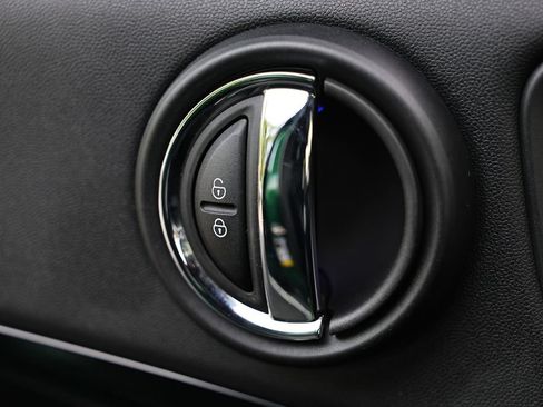 Used 2023 MINI Cooper Countryman S FWD image 16