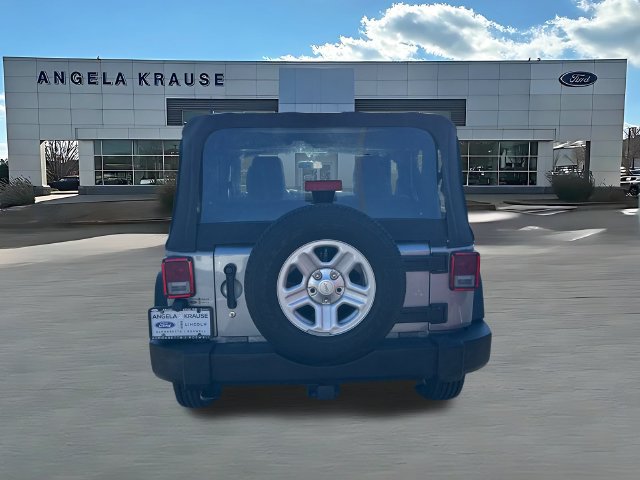 Used 2016 Jeep Wrangler Sport w/ Connectivity Group AWD/4WD image 7