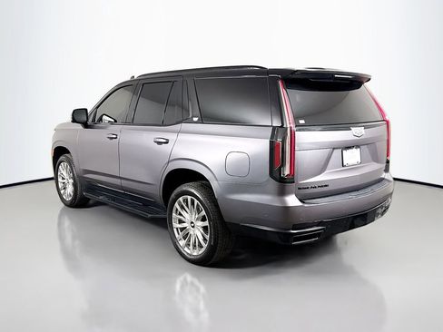 Used 2022 Cadillac Escalade Premium Luxury image 5