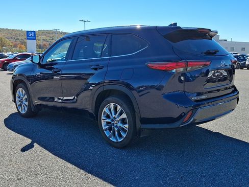 Used 2021 Toyota Highlander Limited image 4