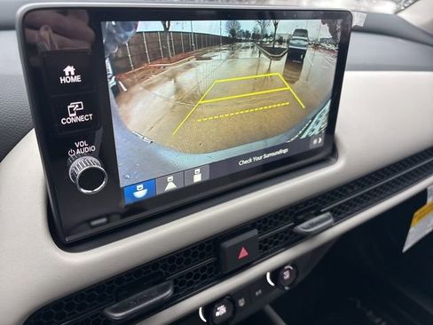 New 2026 Honda HR-V LX image 8