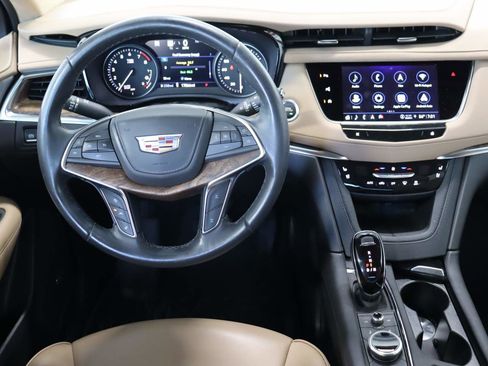 Used 2024 Cadillac XT5 Premium Luxury w/ Platinum Package image 12