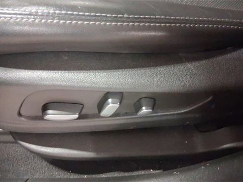 Used 2022 Cadillac XT5 Premium Luxury w/ Technology Package image 22