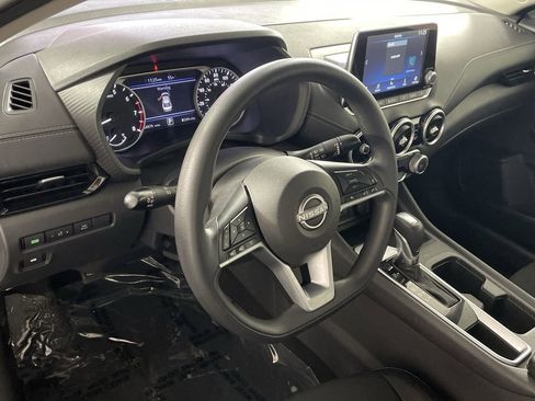 Used 2022 Nissan Sentra SV image 11