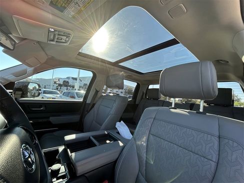 Used 2023 Toyota Tundra Limited image 15