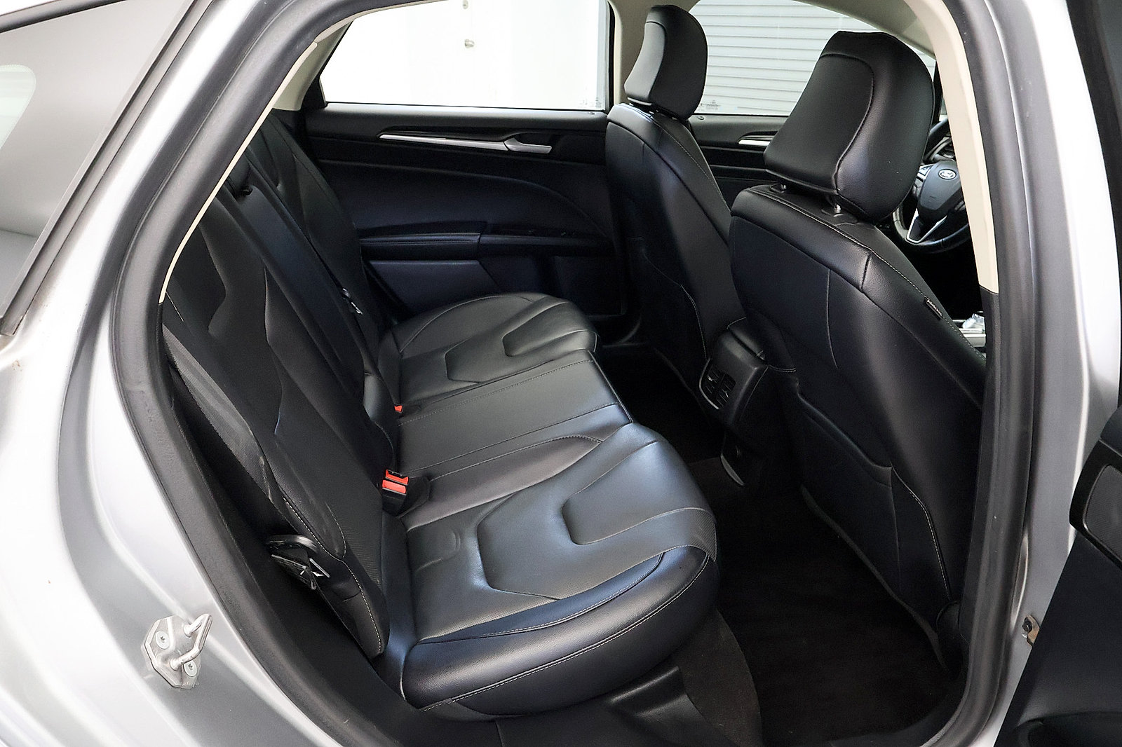 Used 2020 Ford Fusion Titanium FWD image 18