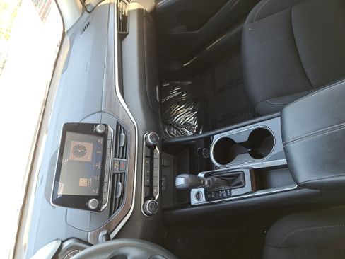 Used 2024 Nissan Altima 2.5 SV image 22