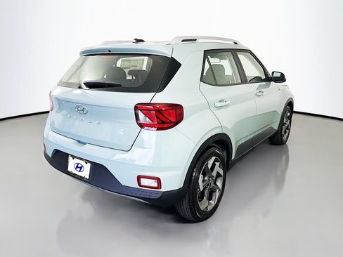 New 2026 Hyundai Venue SEL FWD image 5