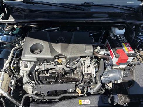 Used 2019 Toyota Camry SE FWD image 22