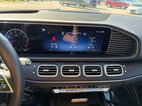 Used 2024 Mercedes-Benz GLE 350 4MATIC image 11