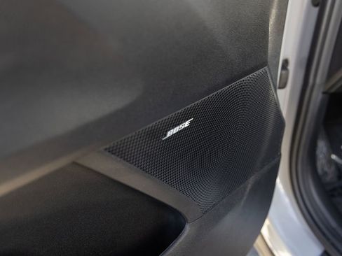 Used 2023 Kia Sorento SX Prestige image 11