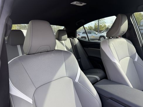 Certified 2025 Toyota Camry SE AWD/4WD image 20