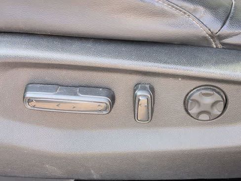 Used 2017 Honda CR-V EX-L image 17