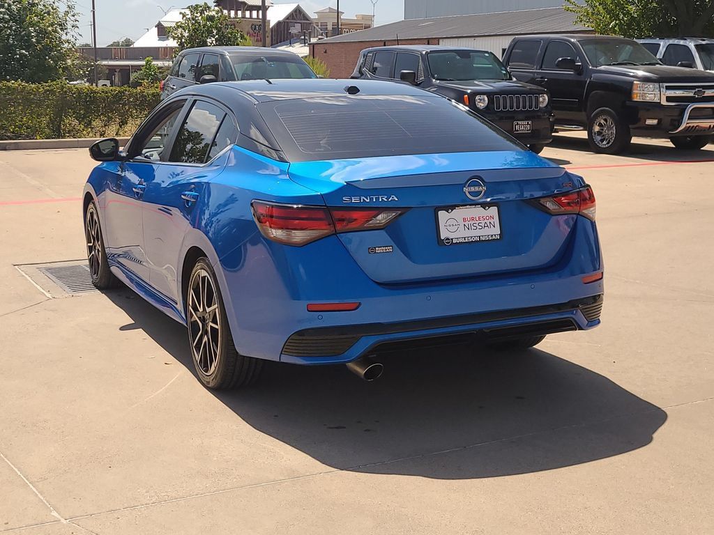 Certified 2025 Nissan Sentra SR FWD image 2