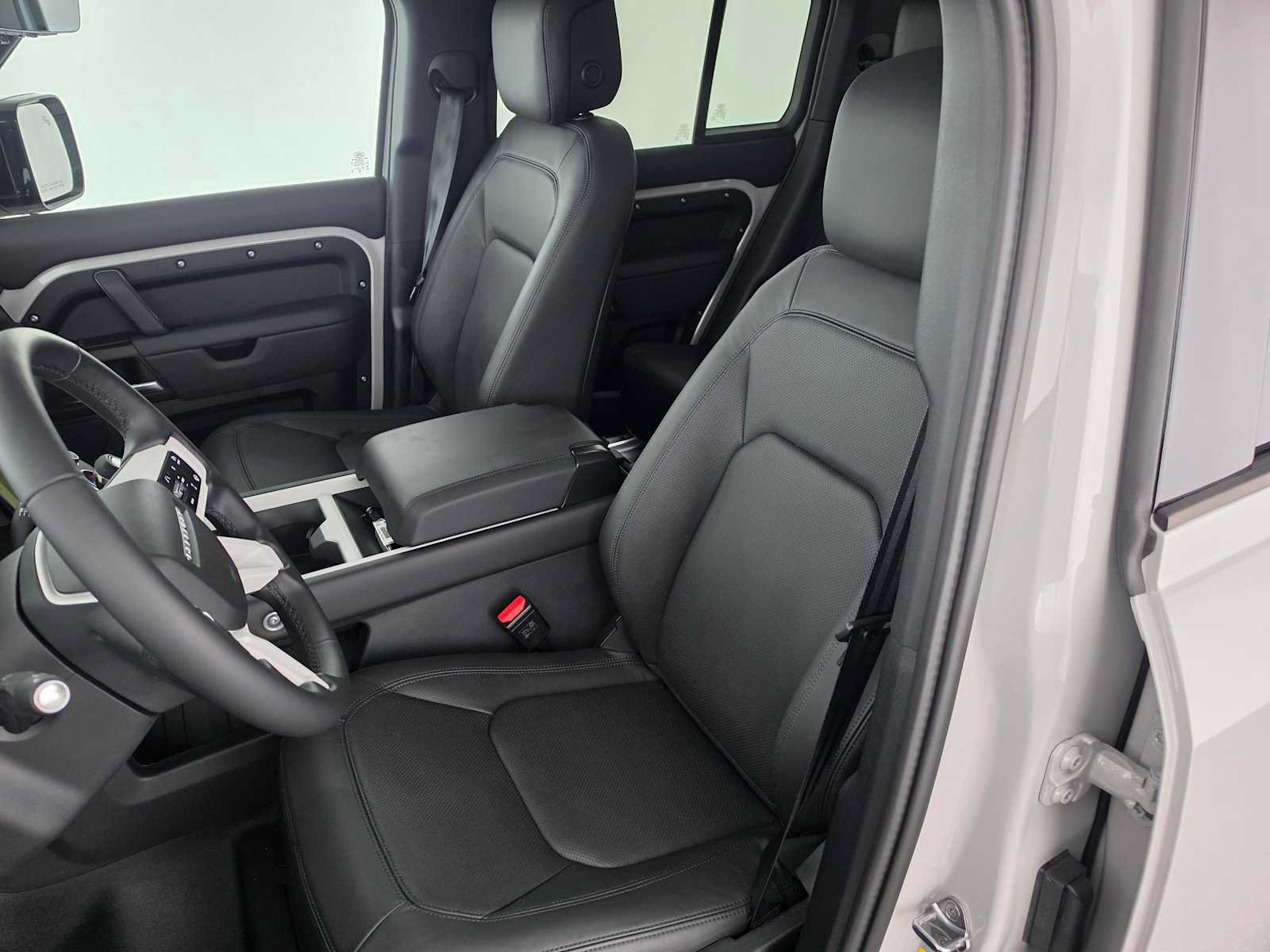 New 2026 Land Rover Defender 110 S AWD/4WD image 21