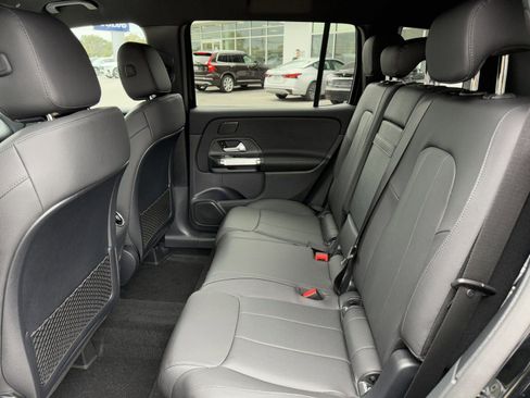 Certified 2025 Mercedes-Benz GLB 250 image 12