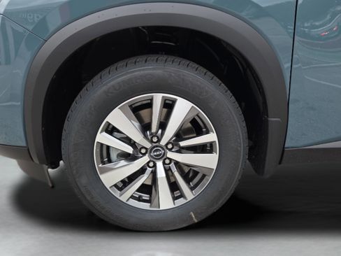 New 2026 Nissan Pathfinder SL image 10