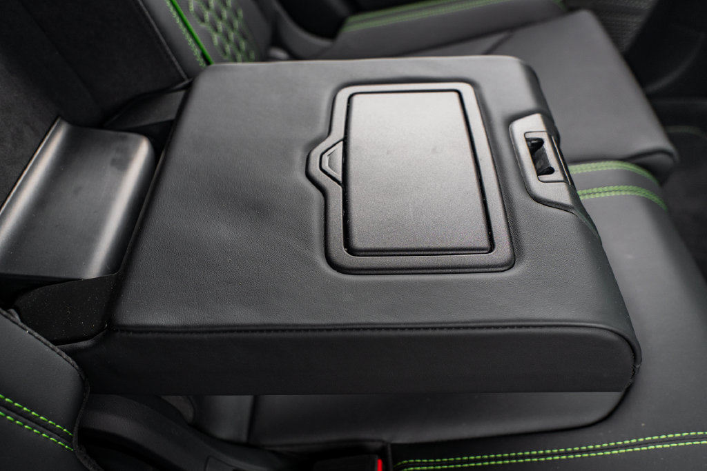 Used 2025 Lamborghini Urus SE AWD/4WD image 41
