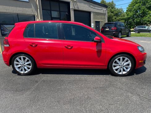 Used 2011 Volkswagen Golf TDI FWD image 2