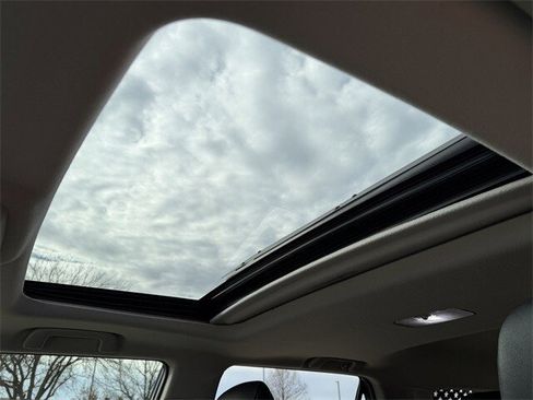 Certified 2024 Toyota 4Runner SR5 Premium image 26