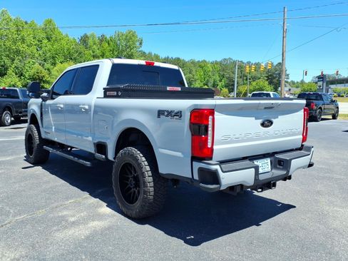 Used 2025 Ford F350 Lariat w/ Lariat Ultimate Package AWD/4WD image 24