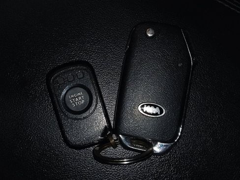Used 2021 Kia Sorento LX FWD image 32