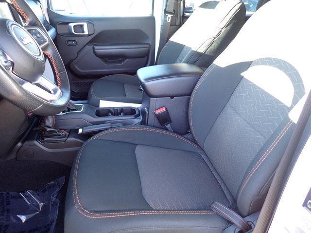 Used 2021 Jeep Gladiator Mojave w/ Cold Weather Group AWD/4WD image 12