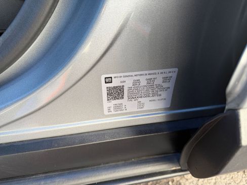 Used 2025 Chevrolet Equinox LT image 27