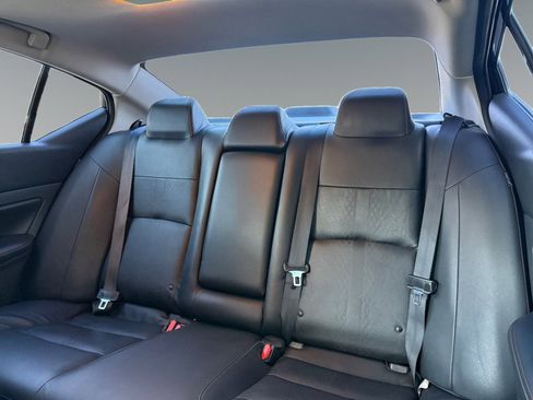 Used 2023 Nissan Altima 2.5 SR w/ SR Premium Package image 18