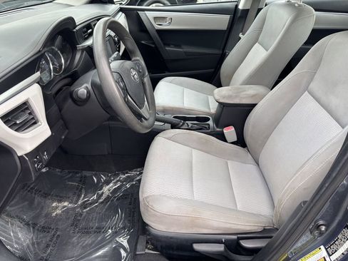 Used 2015 Toyota Corolla LE image 15
