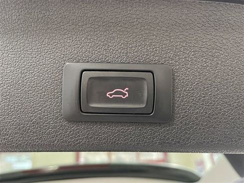 Used 2015 Audi Q5 2.0T Premium Plus w/ Technology Package image 38