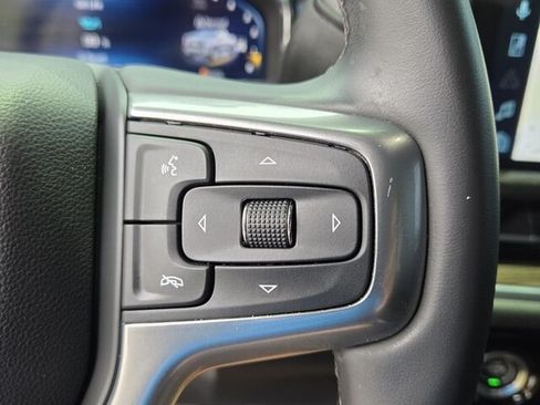 Used 2024 Chevrolet Silverado 1500 LT AWD/4WD image 29