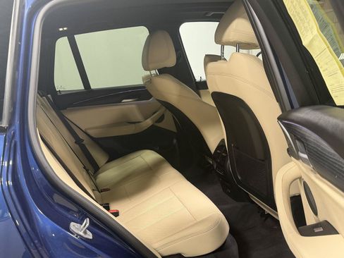 Used 2024 BMW X3 xDrive30i w/ Premium Package w/ZPA AWD/4WD image 9