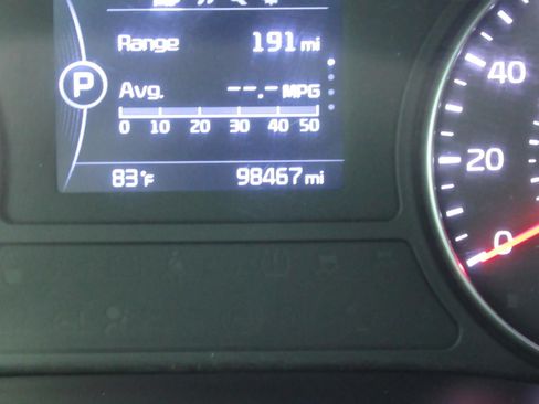 Used 2018 Kia Optima LX w/ 17" Alloy Wheels Package FWD image 29