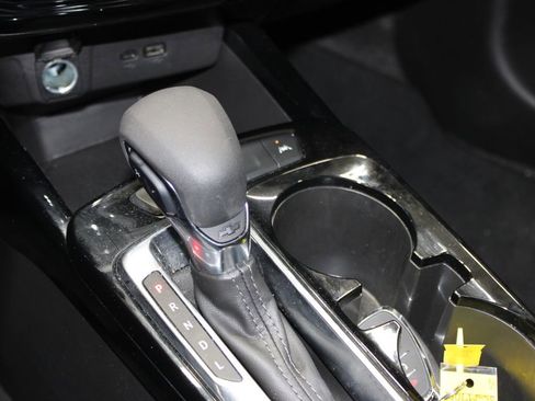 Used 2025 Chevrolet Trax LT image 26