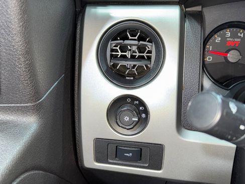 Used 2014 Ford F150 Raptor w/ Equipment Group 801A Luxury image 82