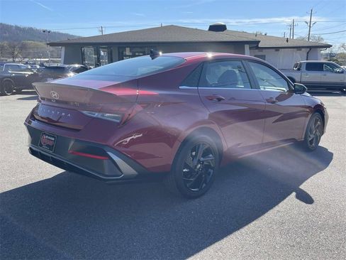 New 2026 Hyundai Elantra SEL Sport Premium w/ Cargo Package image 3